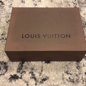 Louis Vuitton medium size gift box